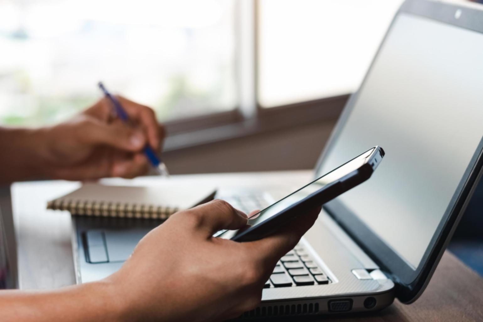 Formation en analyse financière avec tableaux et graphiques